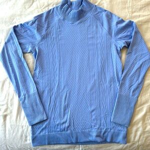 Lululemon long sleeve mock turtleneck